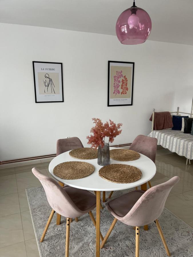 Apartamenty Cud Miod Кросно Екстериор снимка