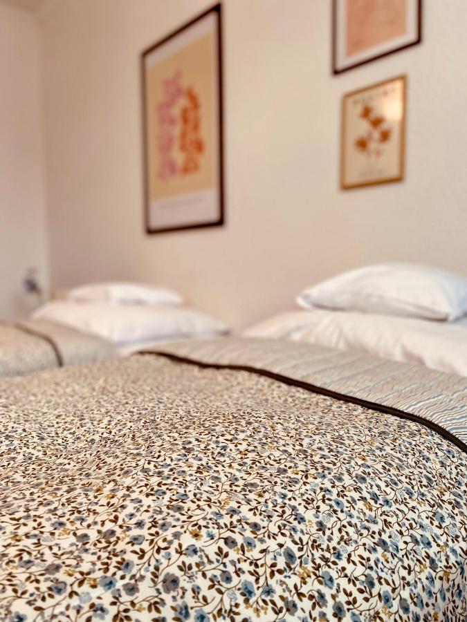 Apartamenty Cud Miod Кросно Екстериор снимка